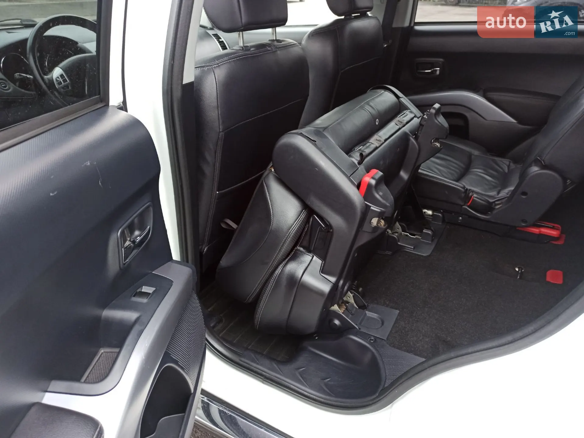 Peugeot 4007 2011 VIN VF3VV4HK8BZ801411 фото оголошення 17 з 21