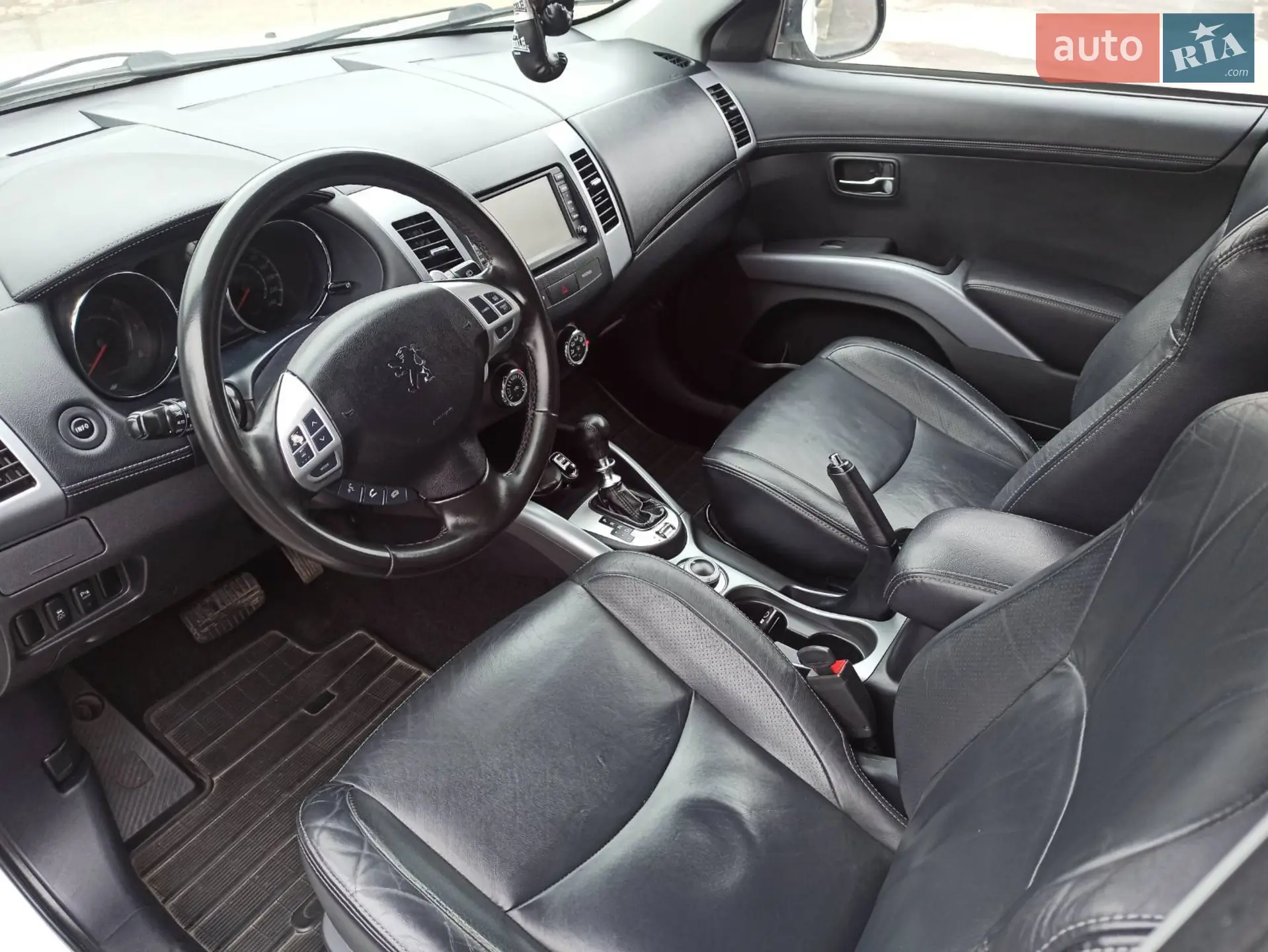 Peugeot 4007 2011 VIN VF3VV4HK8BZ801411 фото оголошення 13 з 21