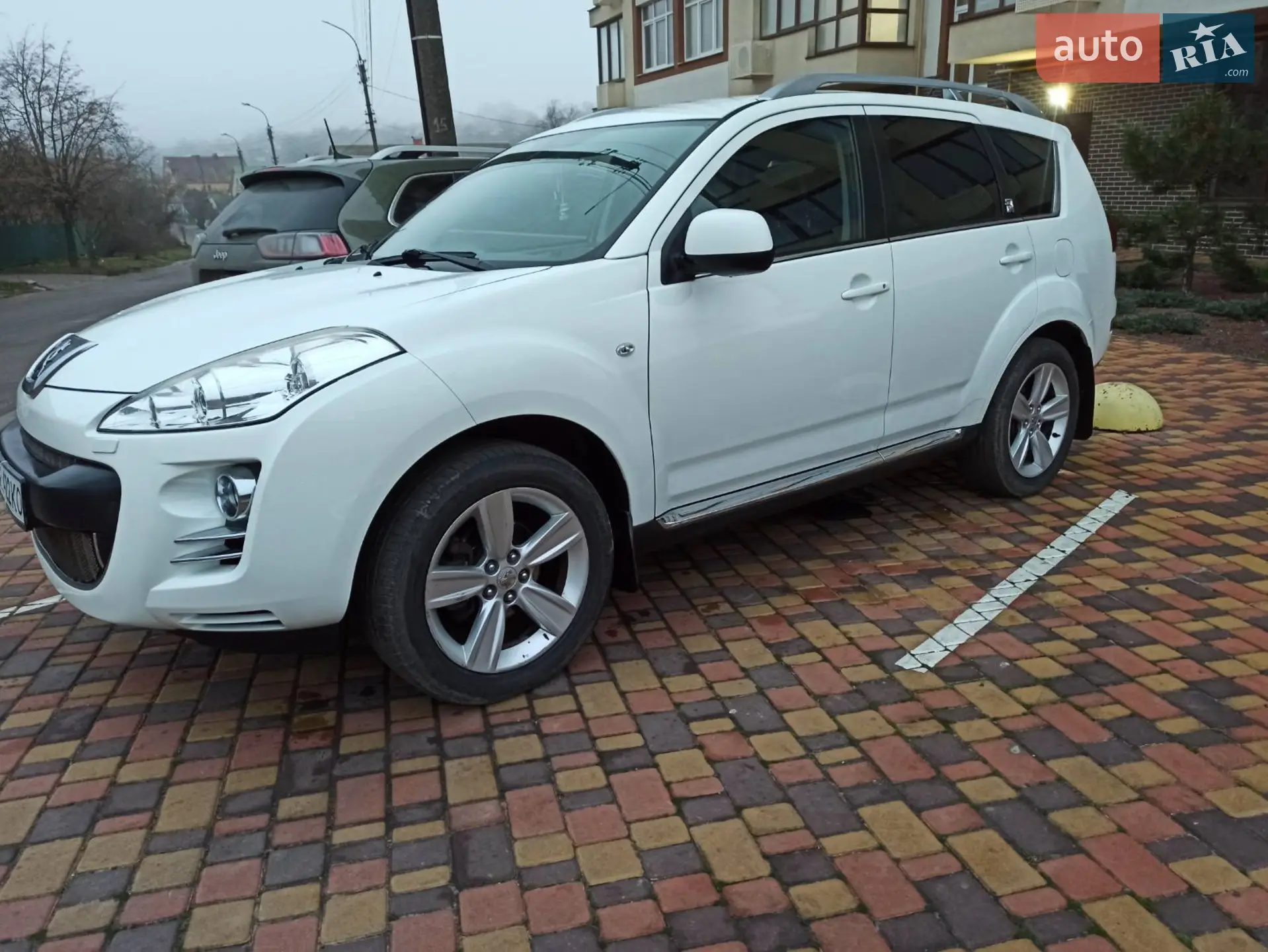 Peugeot 4007 2011 VIN VF3VV4HK8BZ801411 фото оголошення 8 з 21