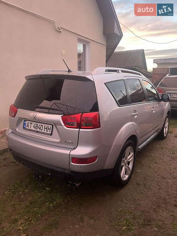 Позашляховик / Кросовер Peugeot 4007 2011 в Калуші