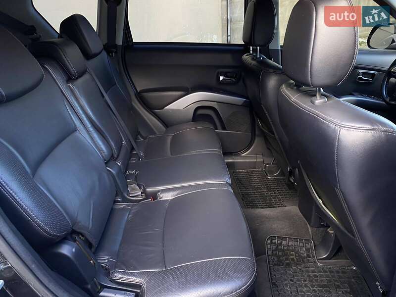 Позашляховик / Кросовер Peugeot 4007 2010 в Миколаєві