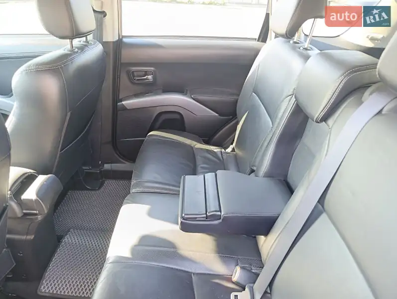 Peugeot 4007 2009 VIN VF3VV4HNHAZ801517 фото оголошення 32 з 71