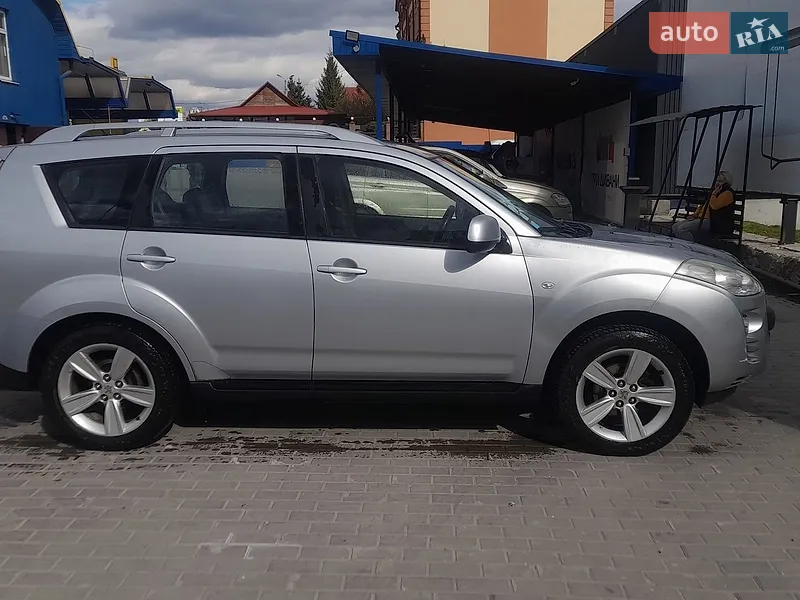 Peugeot 4007 2011