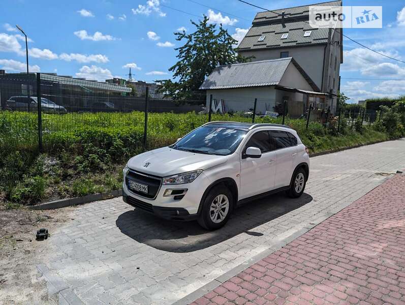 Позашляховик / Кросовер Peugeot 4008 2012 в 