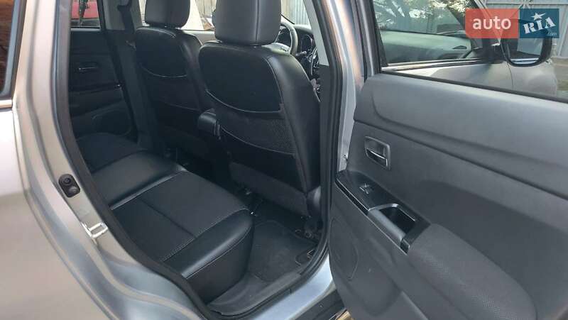 Позашляховик / Кросовер Peugeot 4008 2014 в Черкасах