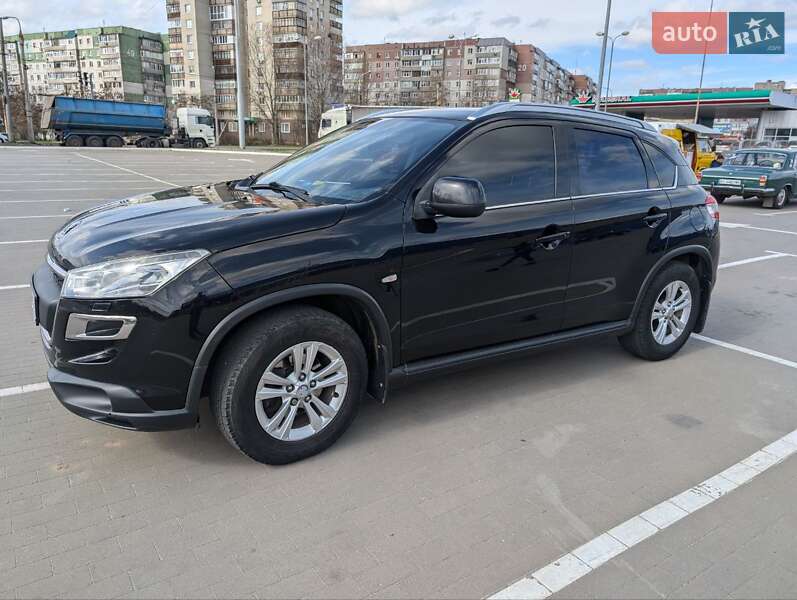 Внедорожник / Кроссовер Peugeot 4008 2012 в Сумах