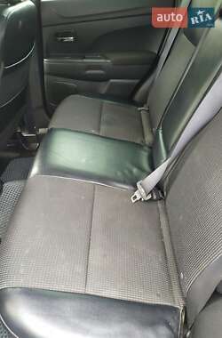 Позашляховик / Кросовер Peugeot 4008 2012 в 