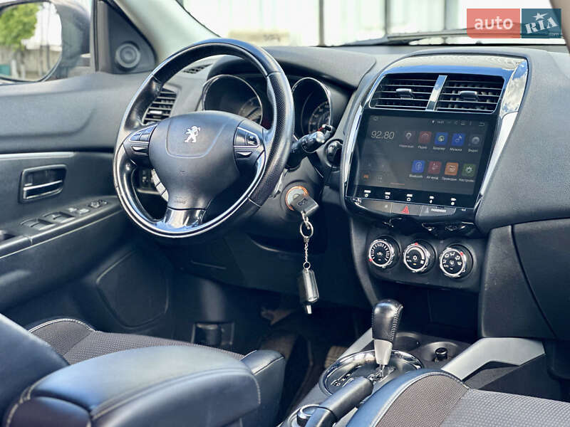 Внедорожник / Кроссовер Peugeot 4008 2012 в Киеве