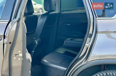 Позашляховик / Кросовер Peugeot 4008 2012 в 