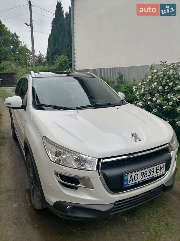 Позашляховик / Кросовер Peugeot 4008 2014 в Рахові