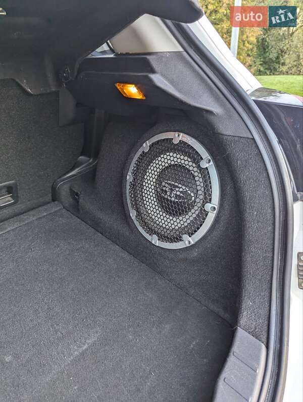 Внедорожник / Кроссовер Peugeot 4008 2012 в Ровно фото 9 Внедорожник / Кроссовер Peugeot 4008 2012 в Ровно