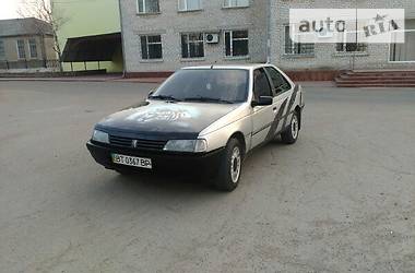 Седан Peugeot 405 1988 в Первомайске