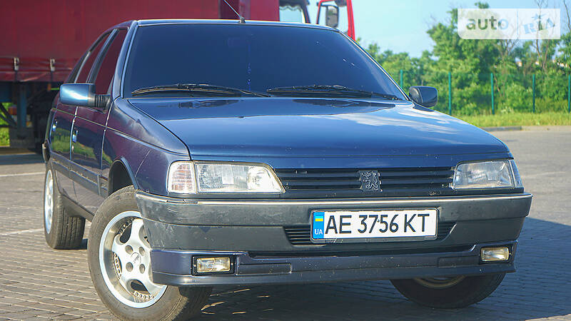 Седан Peugeot 405 1988 в Павлограде