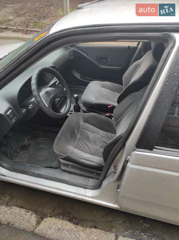 Седан Peugeot 405 1990 в Харкові