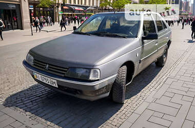 Седан Peugeot 405 1988 в Смілі