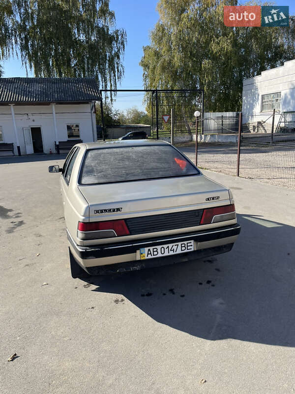 Седан Peugeot 405 1987 в Баре