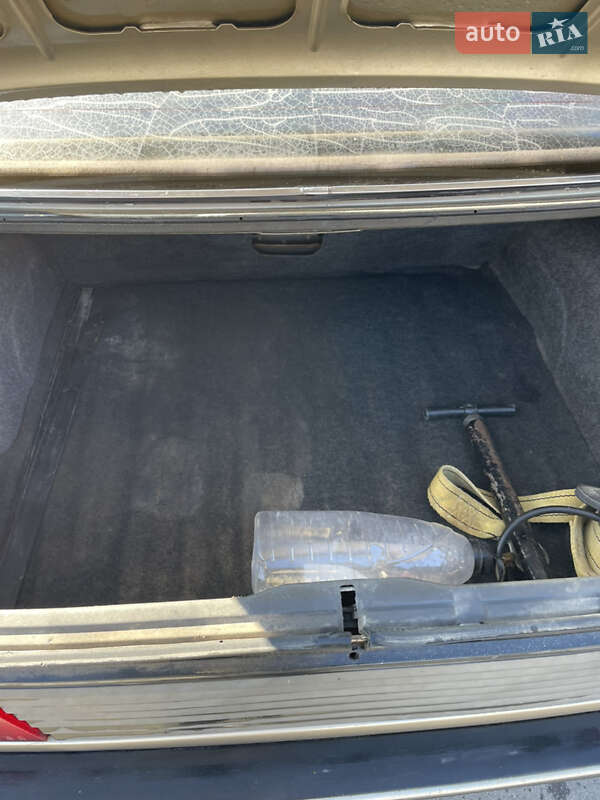 Седан Peugeot 405 1987 в Баре