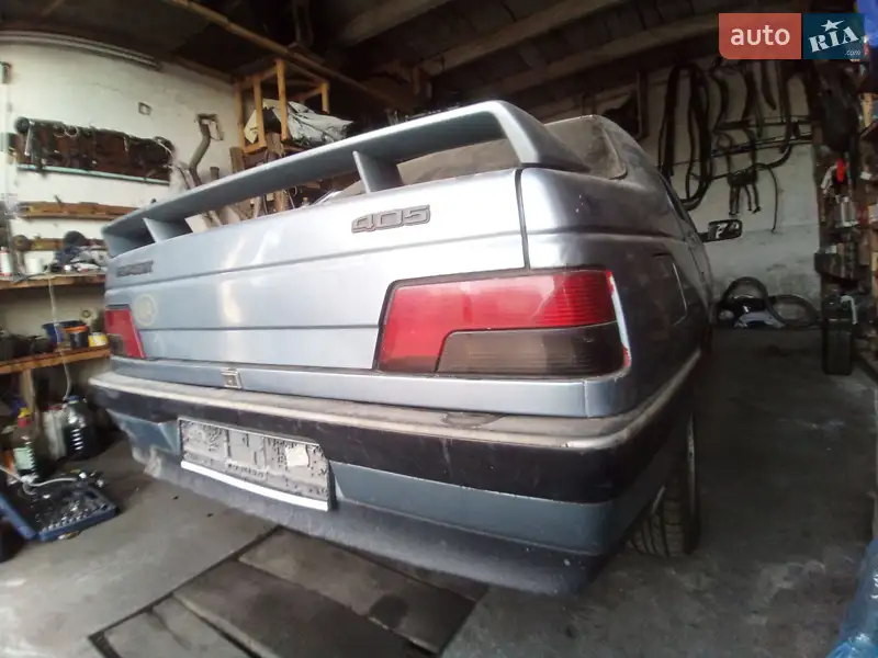 Peugeot 405
