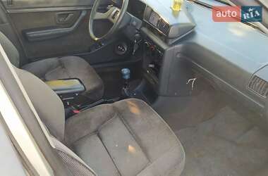 Седан Peugeot 405 1989 в 
