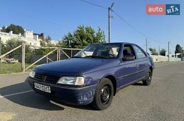 Седан Peugeot 405 1990 в Белогородке