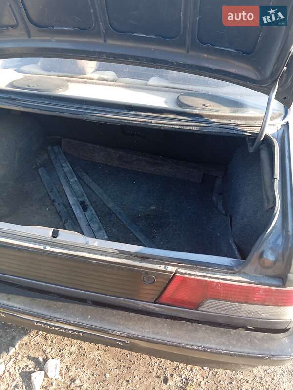 Седан Peugeot 405 1989 в Луцке
