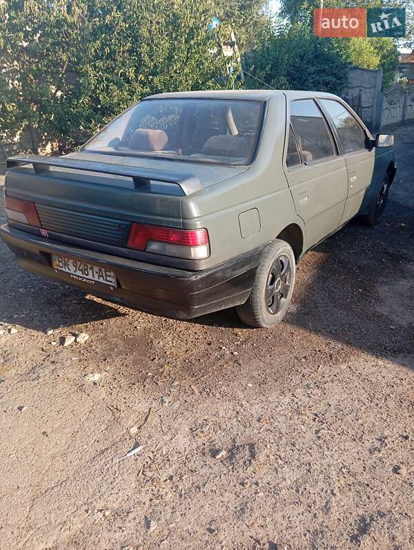 Седан Peugeot 405 1989 в Луцке