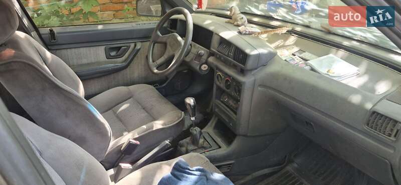 Универсал Peugeot 405 1990 в Саврани