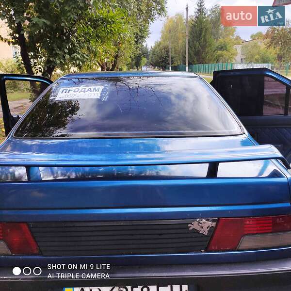 Седан Peugeot 405 1989 в Просяні