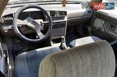 Седан Peugeot 405 1989 в Обухові