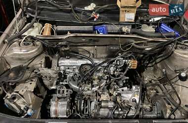 Седан Peugeot 405 1989 в Обухові