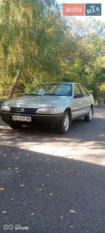 Седан Peugeot 405 1991 в Смілі