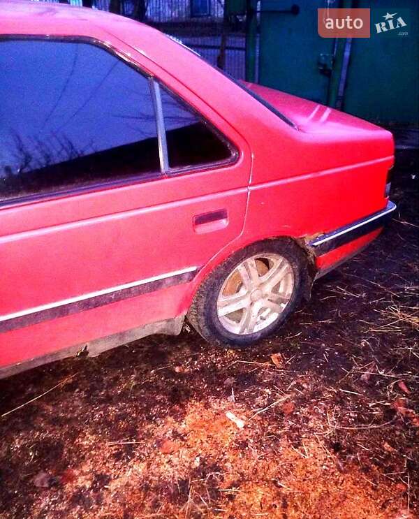 Седан Peugeot 405 1990 в Нових Санжарах