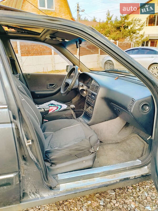 Седан Peugeot 405 1993 в Боярке