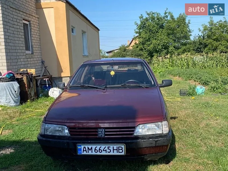 Peugeot 405