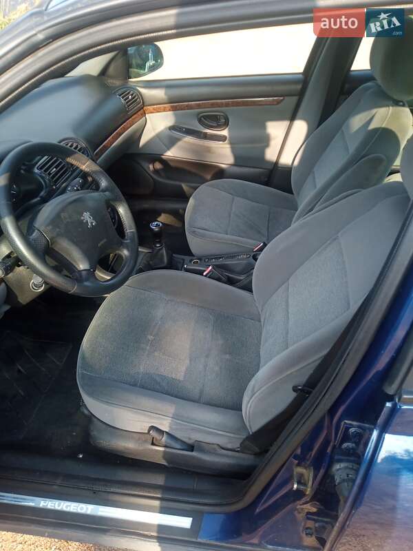 Универсал Peugeot 406 2002 в Нововолынске