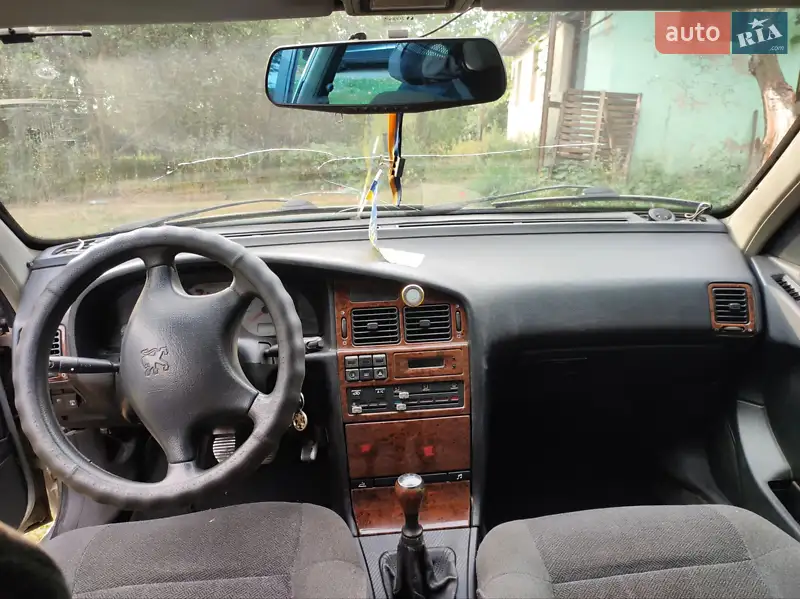 Седан Peugeot 406 2004 в 