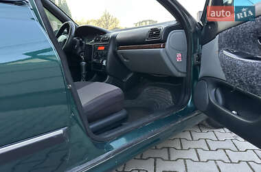 Седан Peugeot 406 2002 в 