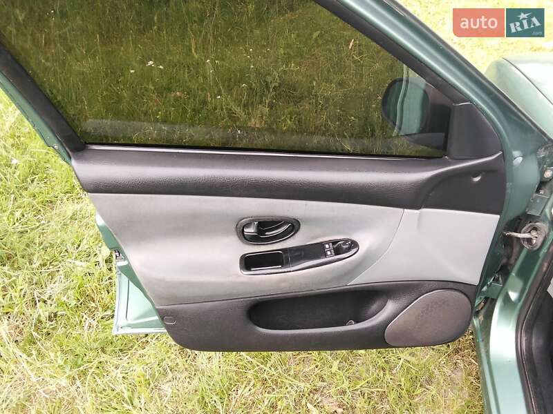 Седан Peugeot 406 2000 в Калинівці