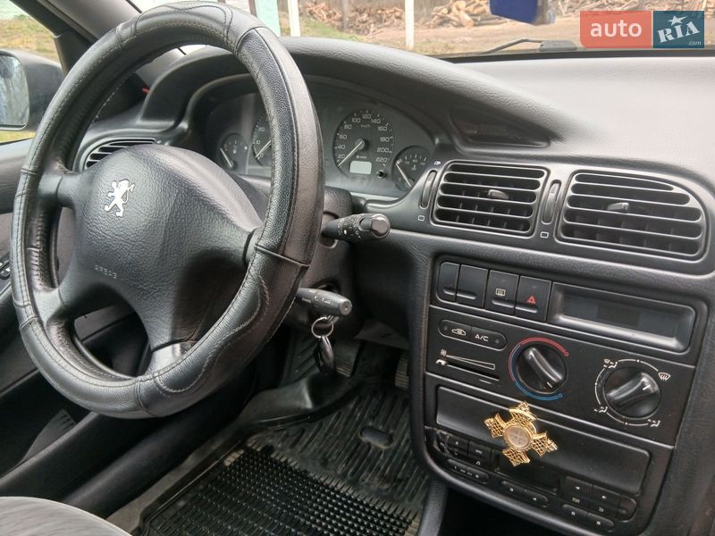 Универсал Peugeot 406 1998 в Коростене