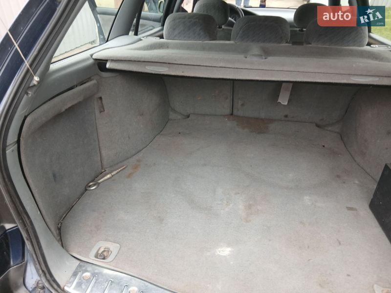 Универсал Peugeot 406 1998 в Коростене