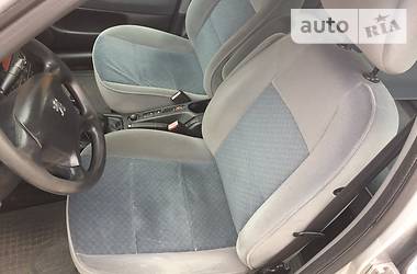 Седан Peugeot 407 2000 в 
