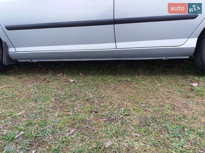 Седан Peugeot 407 2005 в Івано-Франківську