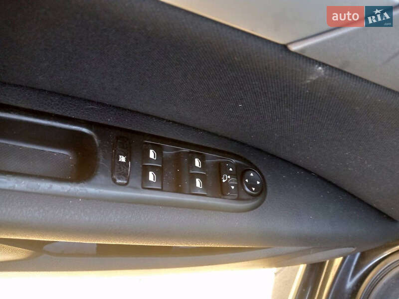 Универсал Peugeot 407 2006 в Кременчуге