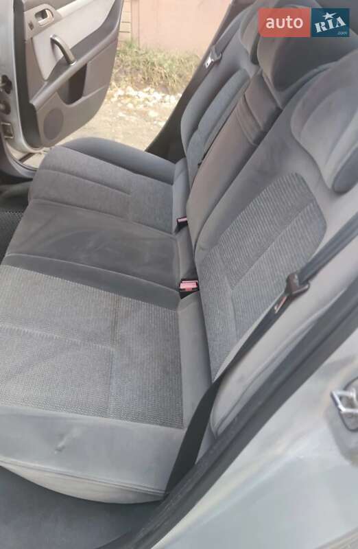 Седан Peugeot 407 2004 в Івано-Франківську