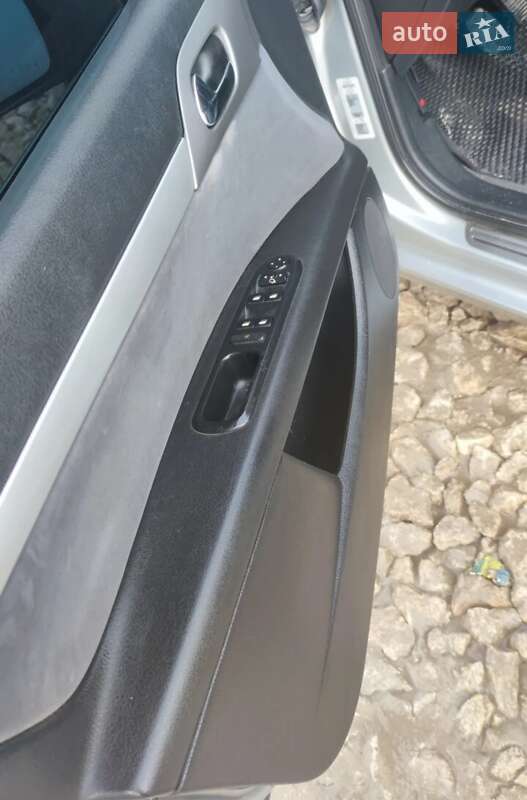 Седан Peugeot 407 2004 в Івано-Франківську