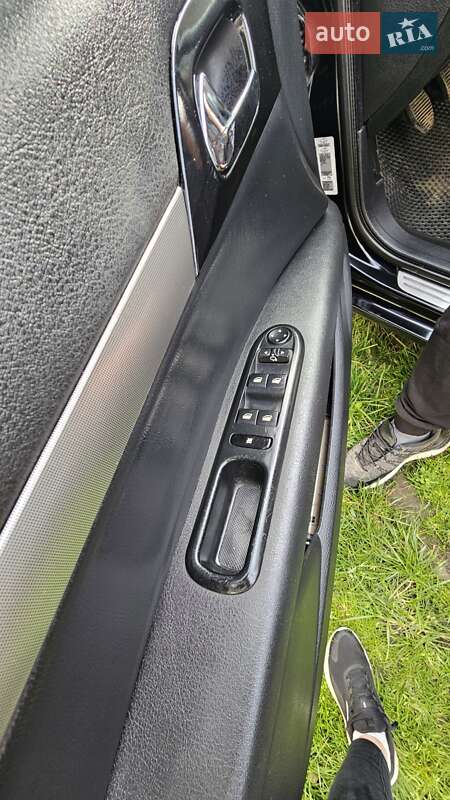 Седан Peugeot 407 2009 в Чернівцях