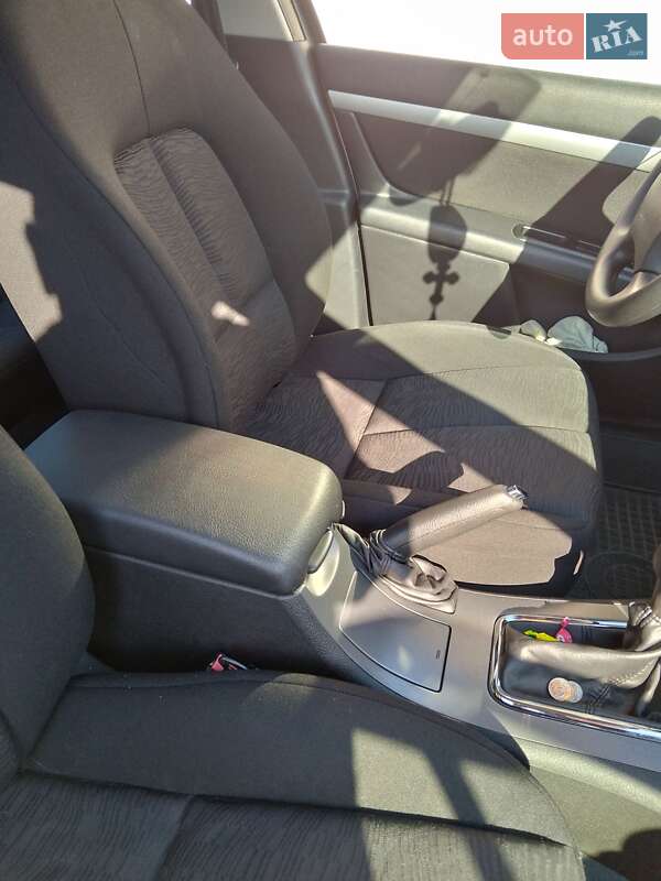 Седан Peugeot 407 2006 в Новоукраинке