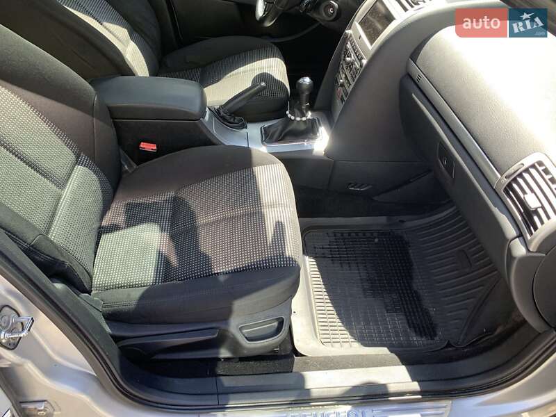 Універсал Peugeot 407 2008 в Львові