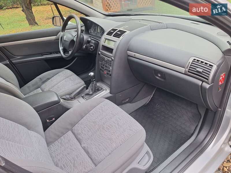 Седан Peugeot 407 2004 в Чернівцях