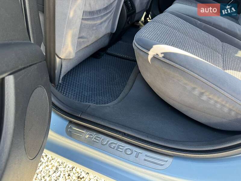 Седан Peugeot 407 2005 в Дніпрі